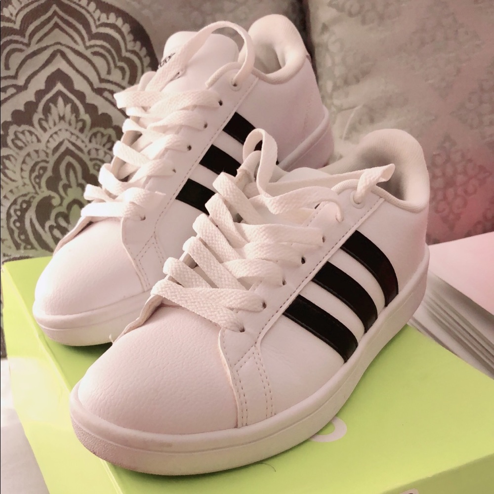 Adidas Advantage 6.